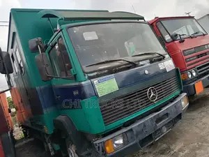 Mercedes Benz 814 Container Truck German Spec