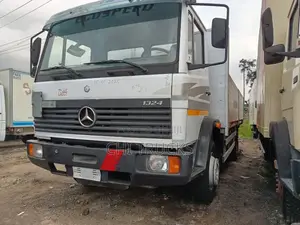 Mercedes Benz 1324 German Pickup Truck