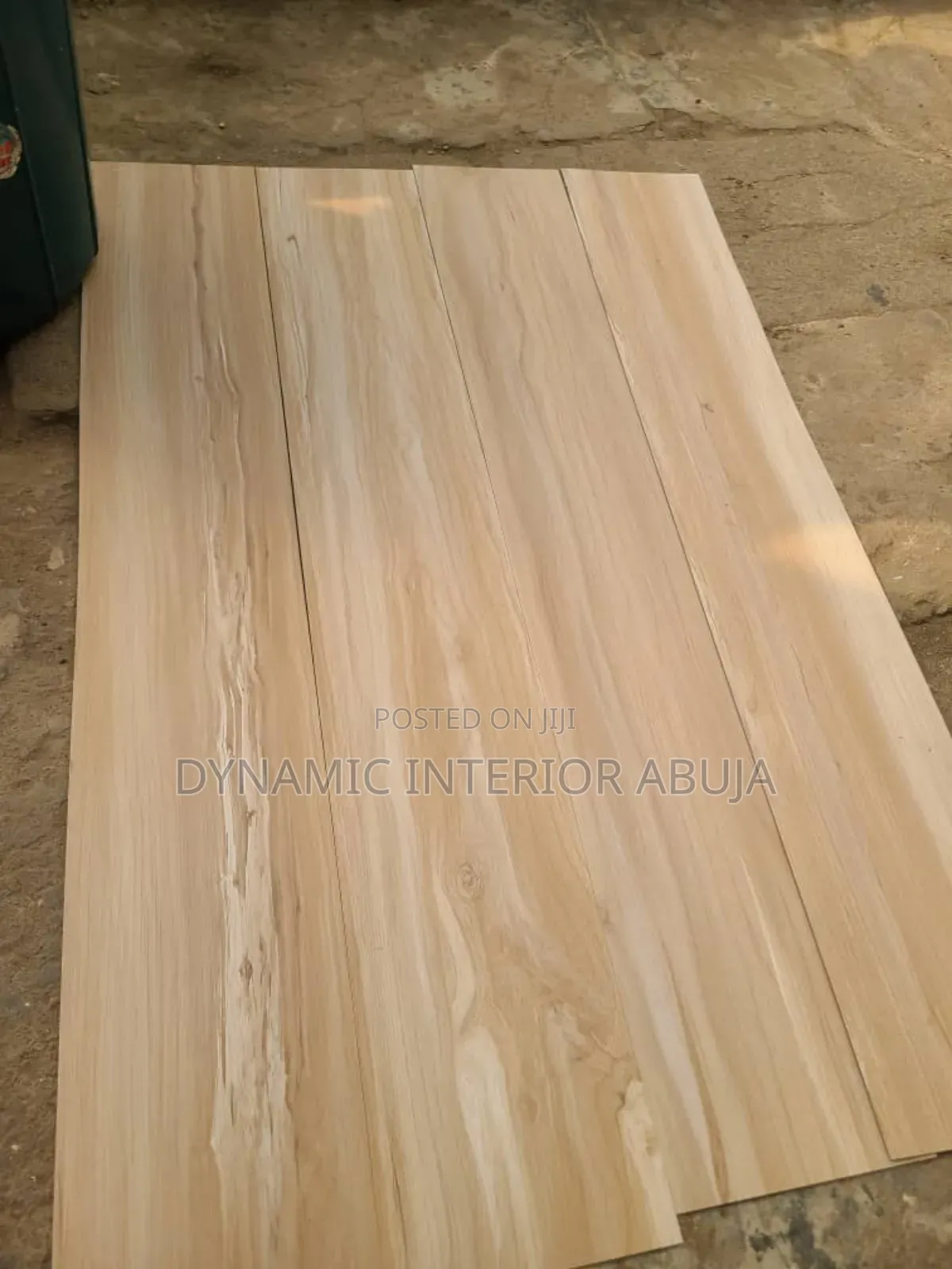 Vinyl Floor With Nature Surface