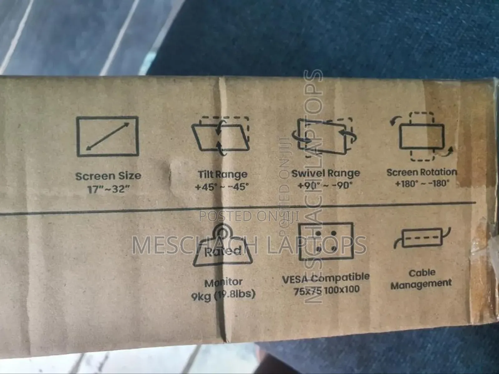 Smaat Articulating Monitor Arm