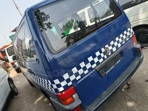 Volkswagen Transporter 2000 Blue