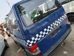 Volkswagen Transporter 2000 Blue