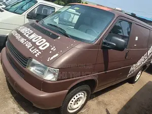 Volkswagen Transporter 2004 Brown