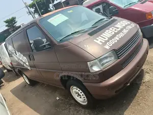 Volkswagen Transporter 2004 Brown