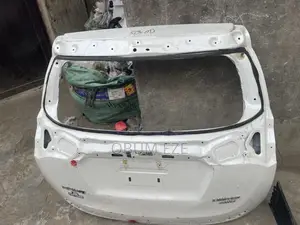 Boot RAV4 2017 Model