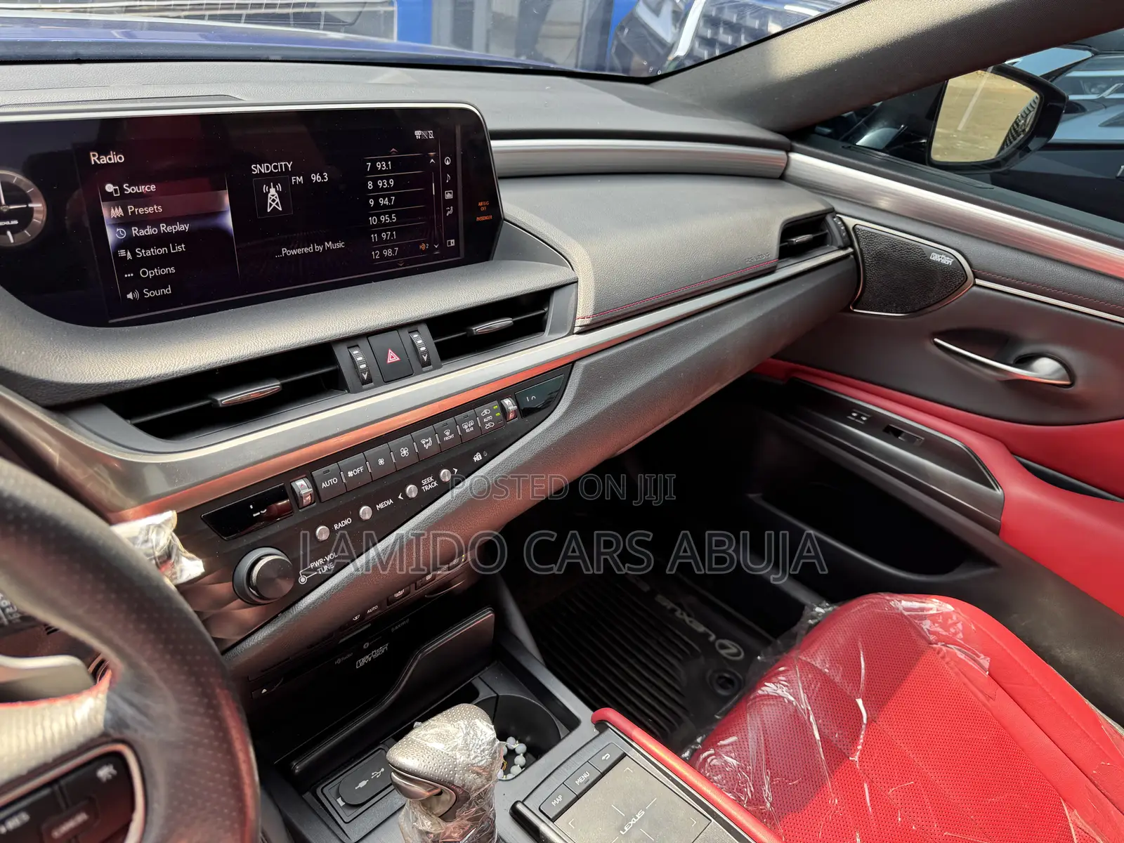 Lexus ES 2019 Blue