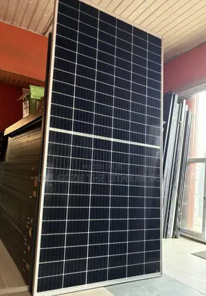 Best Solar Panel Vendor. 750 Watts 144cells Jinko Solar Panel