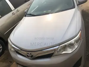 Photo - Toyota Camry 2014 Silver