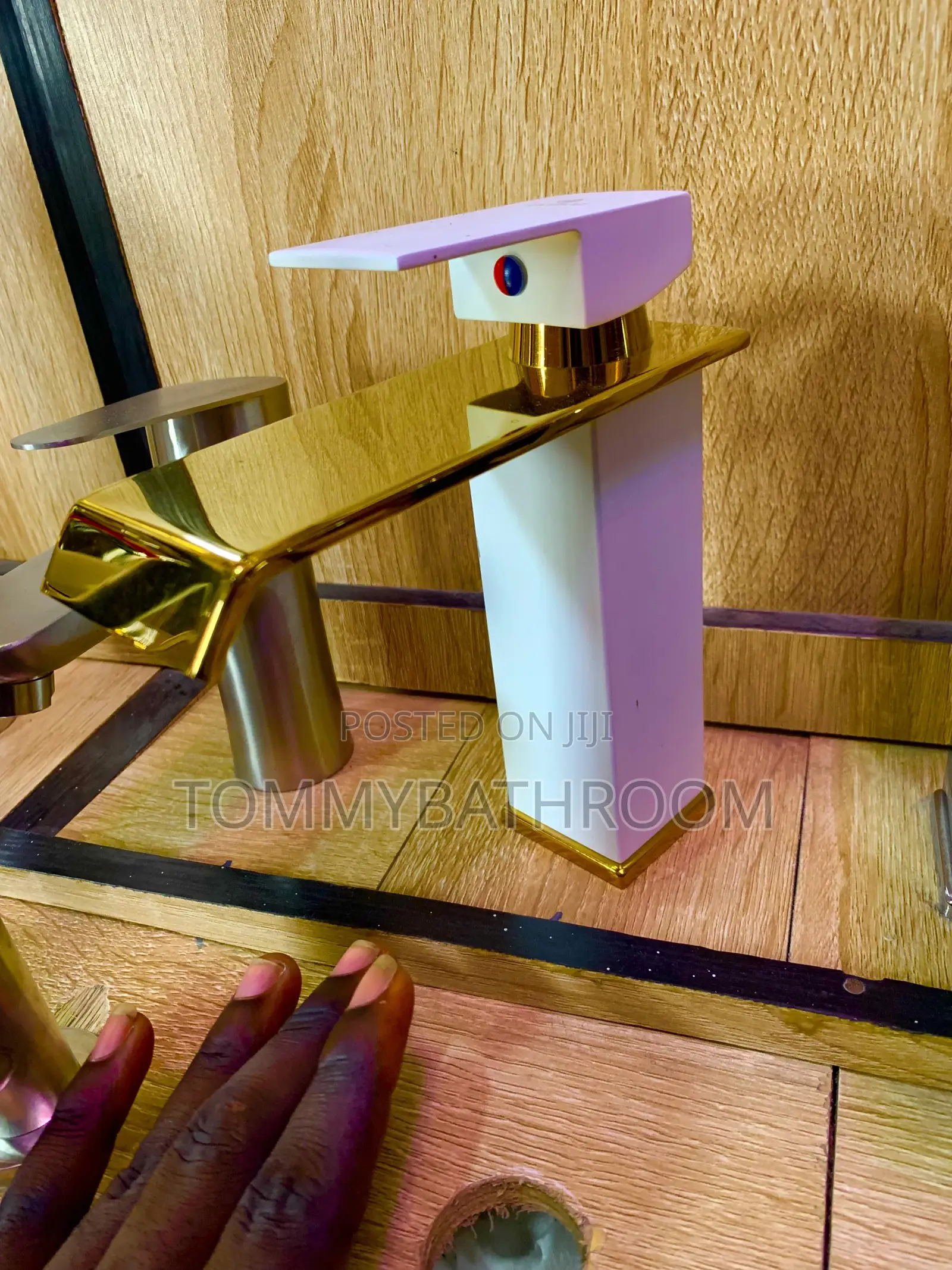 White&Gold Basin Mixer