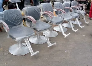 Imported Executive Salon Rolling Barber Chair