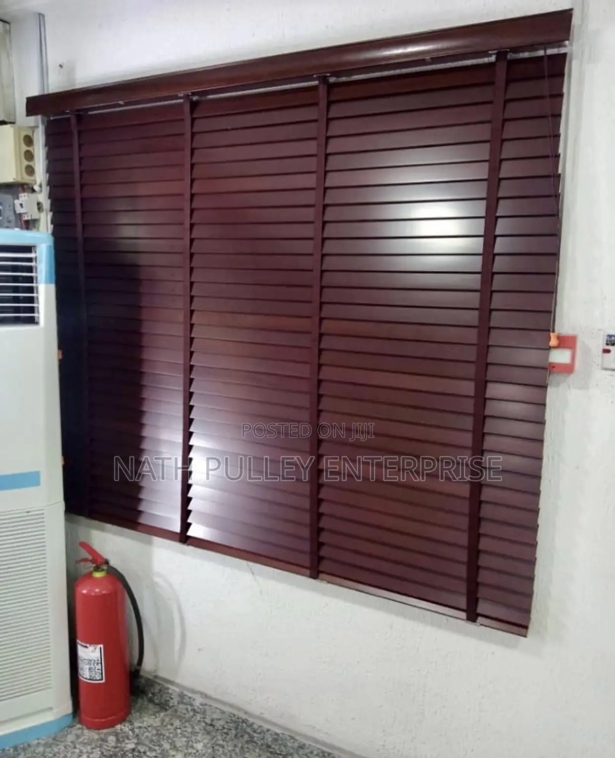 Mahogany Wooden Blind