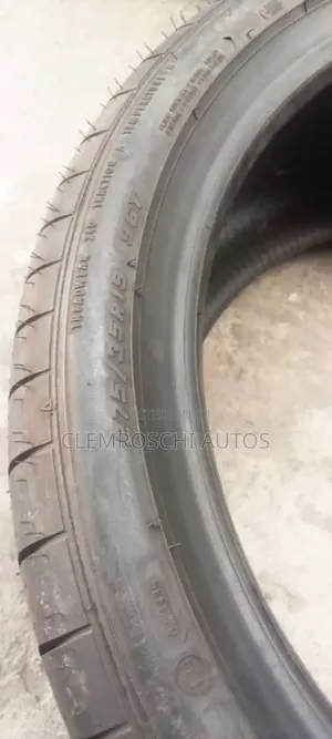 High Quality Certified Brand New 275/35r19 Run Flat Tyre BMW
