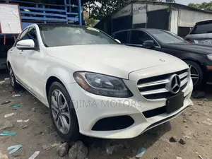 Mercedes-Benz C300 2017 White