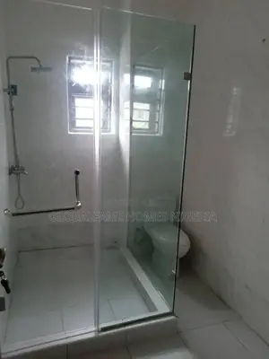 3bdrm Block of Flats in Golf Road Lakowe for rent