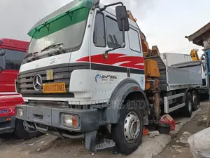 Mercedes Benz 1824 10tons Hiab Truck 8tyres