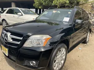 Mercedes-Benz GLK-Class 2011 Black