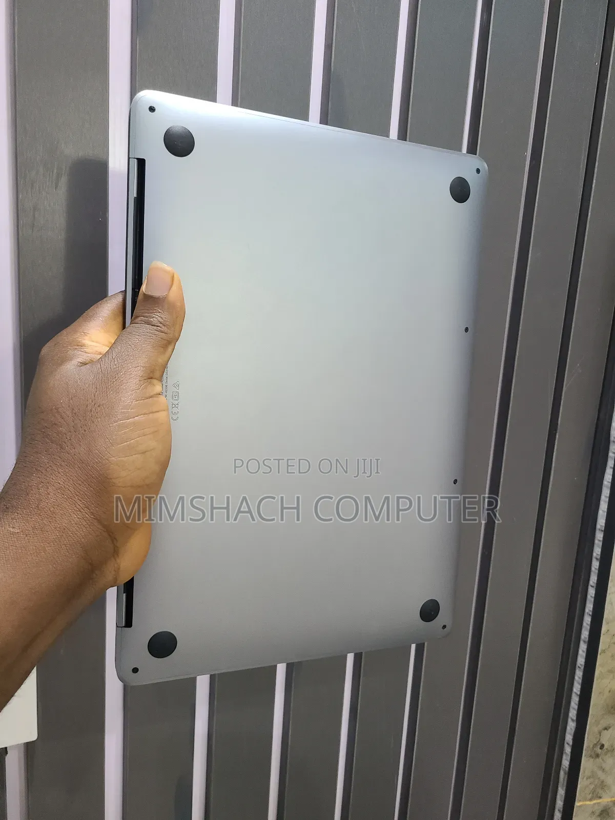 Laptop Apple MacBook 2020 8GB Apple M1 SSD 256GB
