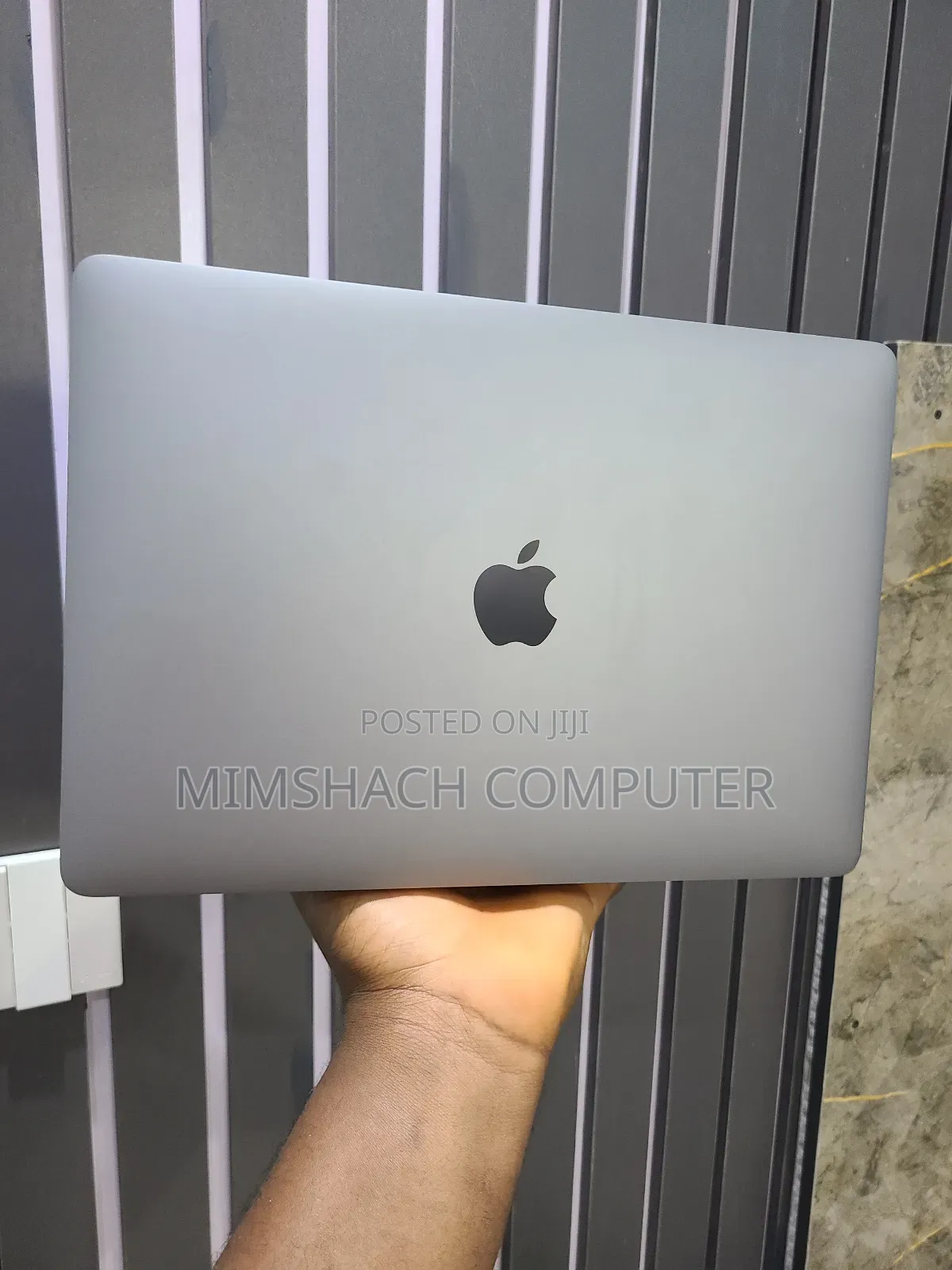 Laptop Apple MacBook 2020 8GB Apple M1 SSD 256GB