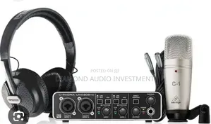 Behringer U-Phoria Studio Pro Bundle