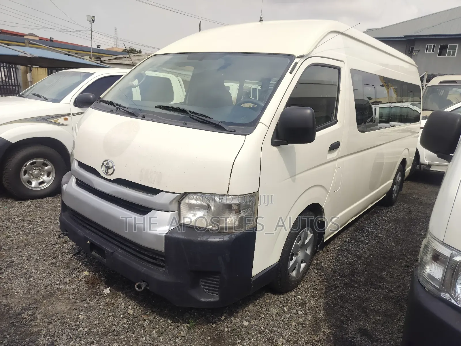 Toyota HiAce 2018 White