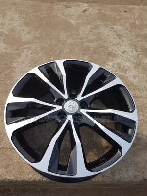 16 Inch Rim Toyota Corolla 2017 Model