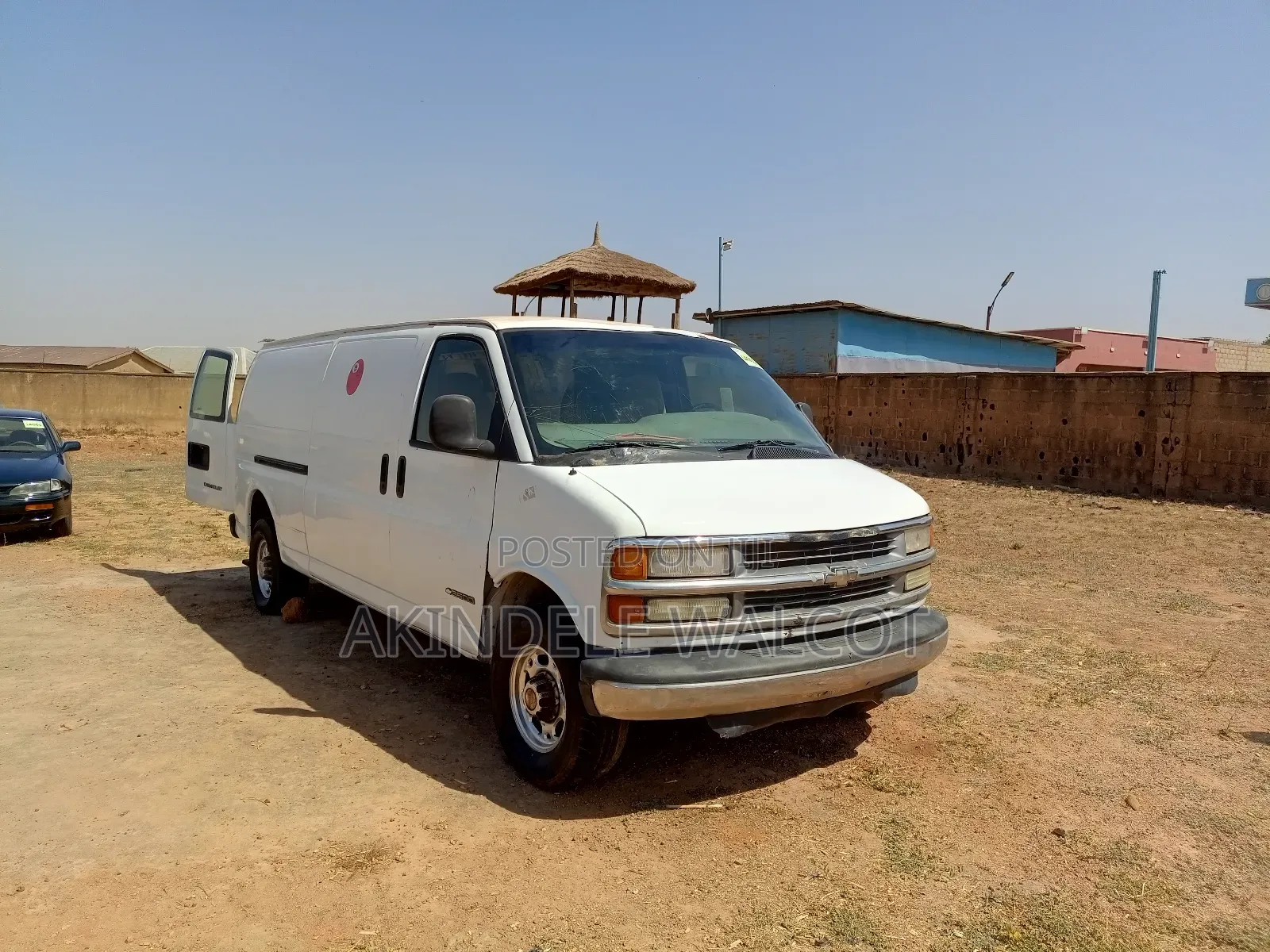 Chevrolet Shcool Bus 2008 White