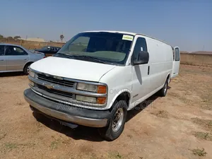 Chevrolet Shcool Bus 2008 White