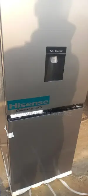 Hisense EXPERT INVERTER Fridge With Dispenser and Down Freez