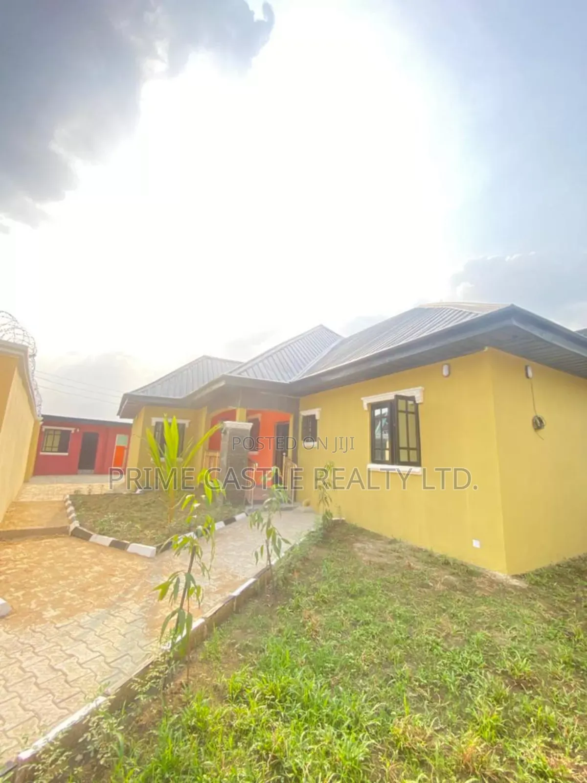 Furnished 3bdrm Bungalow in Rumuigbo for sale