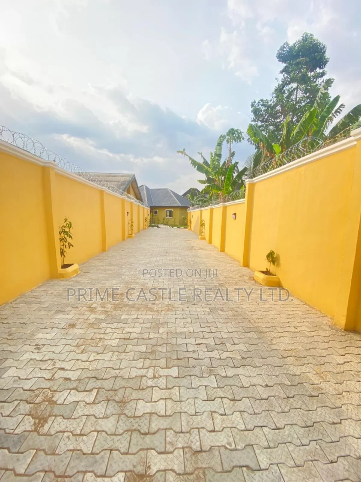 Furnished 3bdrm Bungalow in Rumuigbo for sale