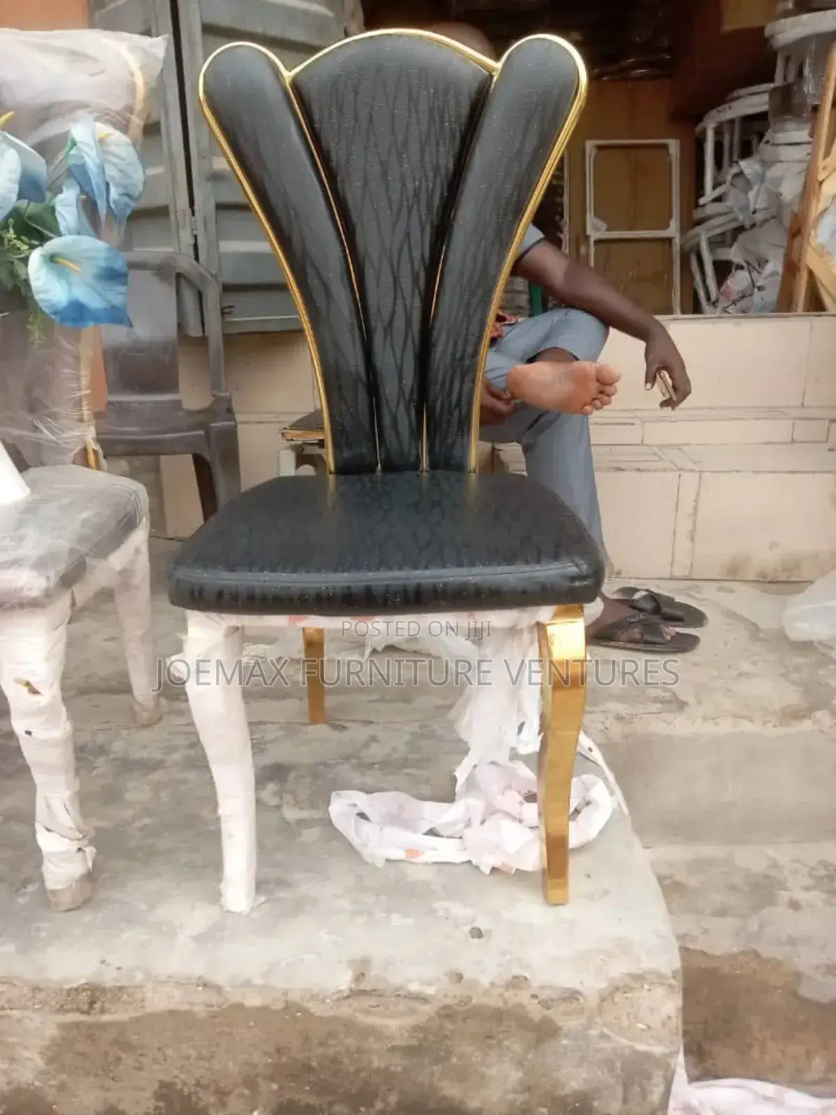 High Quality Leather Dining Chair Love Back.