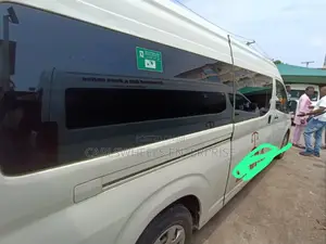 Toyota HiAce 2020 White