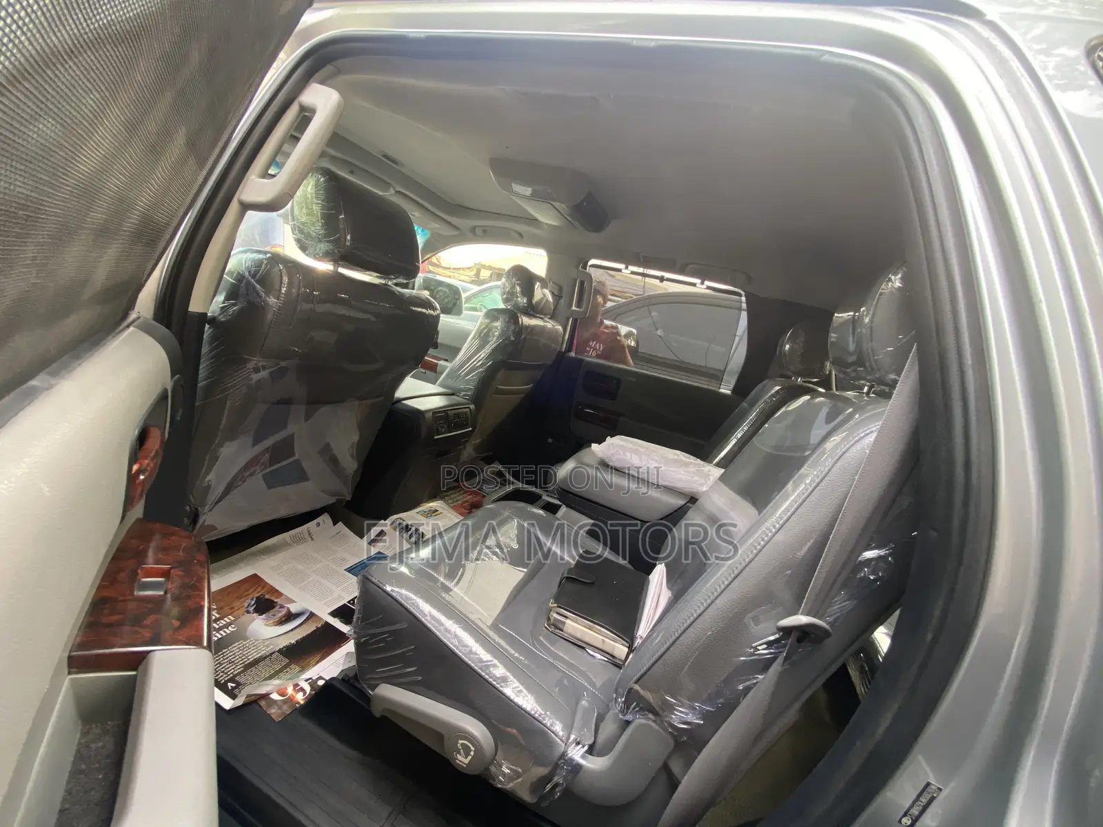 Toyota Sequoia 2010 Silver
