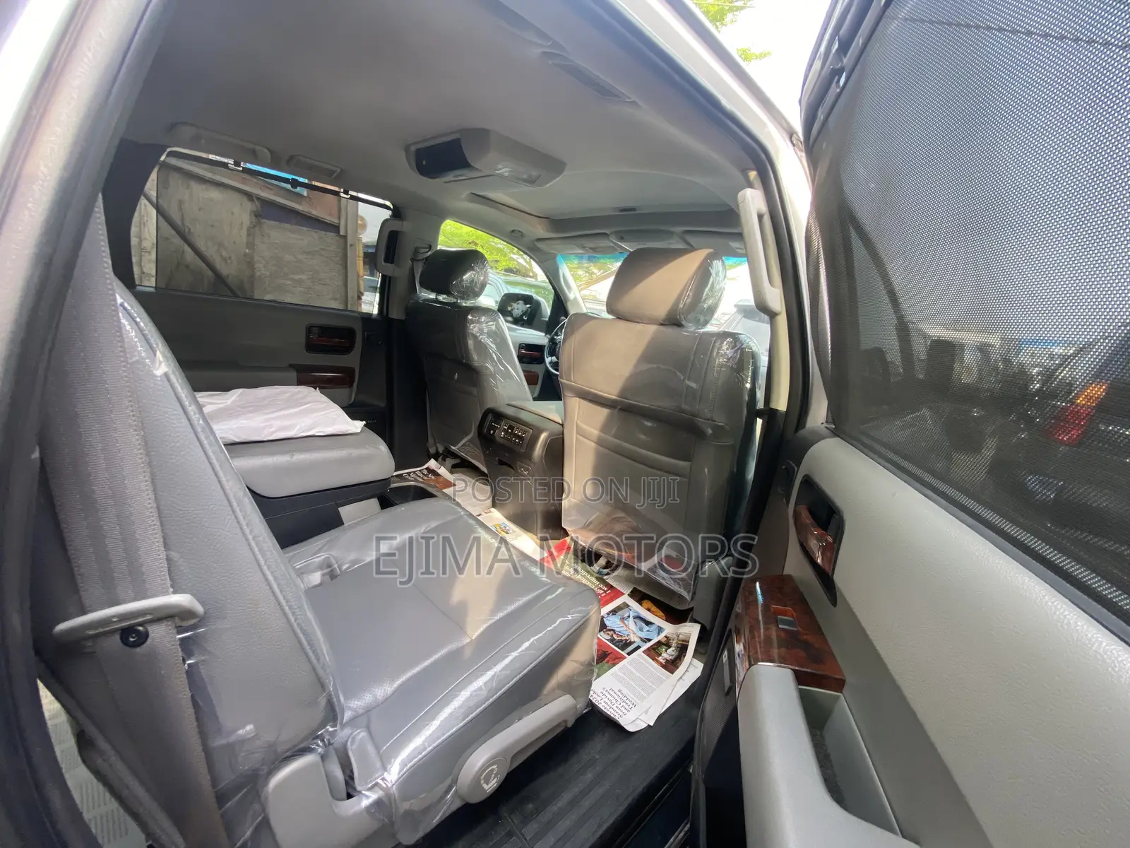 Toyota Sequoia 2010 Silver