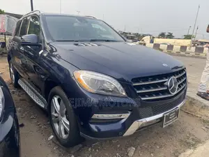 Mercedes-Benz M Class ML 350 4Matic 2013 Blue