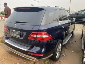 Mercedes-Benz M Class ML 350 4Matic 2013 Blue