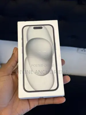 New Apple iPhone 15 128 GB White