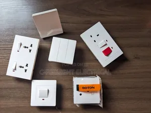 White Boton Switch and Socket