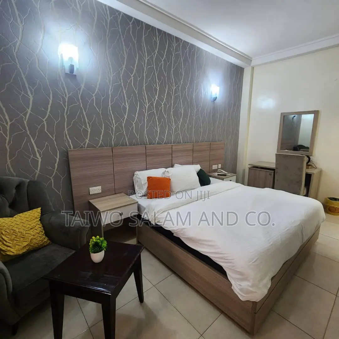 Newly Built Functioning 25 Rooms Hotel