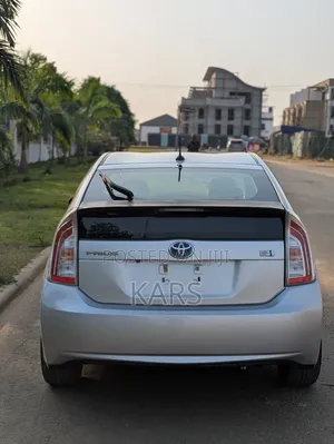 Toyota Prius 2014 Silver
