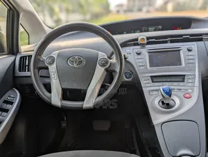 Toyota Prius 2014 Silver