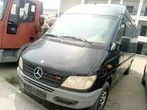 Mercedes-Benz Sprinter 1998 Black