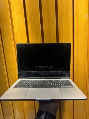 Laptop Apple MacBook Pro 2017 8GB Intel Core I5 HDD 128GB