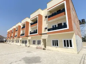 Furnished 4bdrm Townhouse / Terrace in Durumi for rent