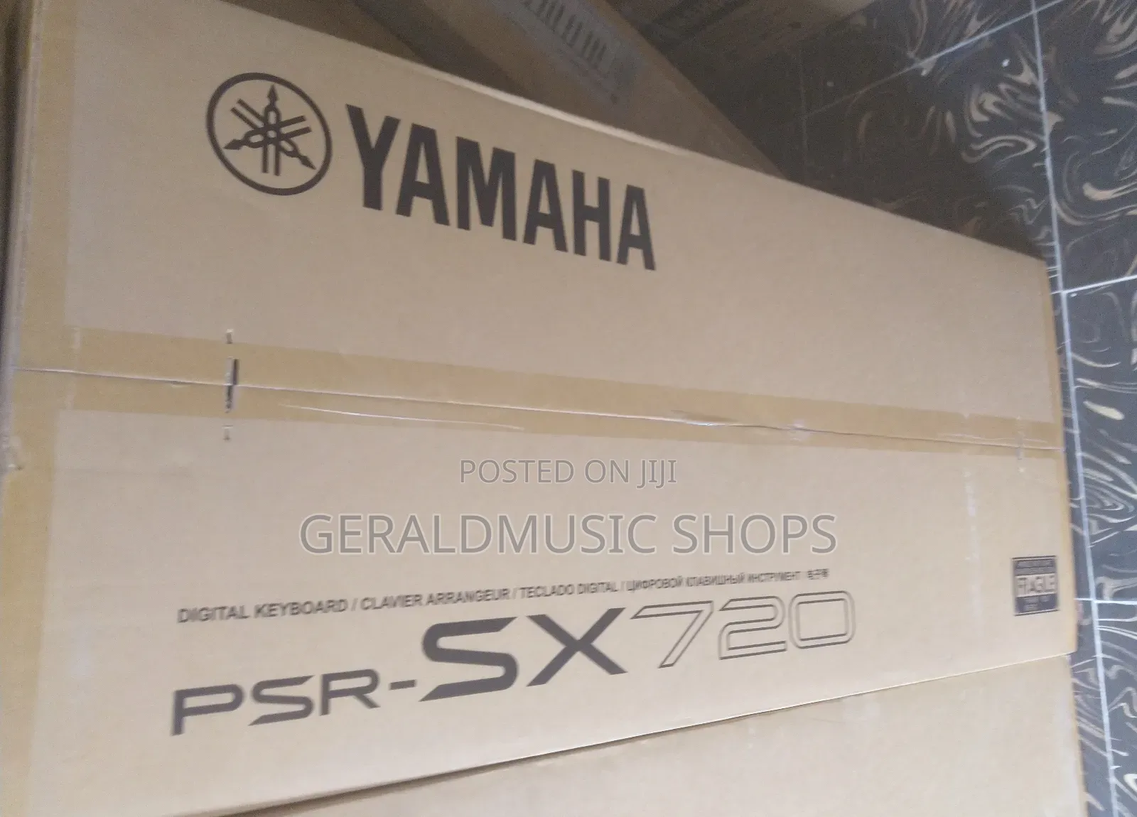Yamaha PSR-SX720 Keyboard