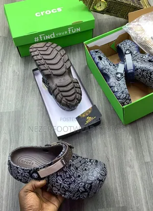 Original Latest Unisex Crocs.