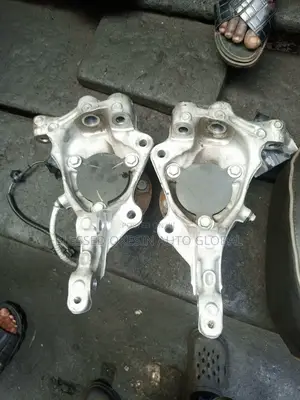 Front Spindle Chevrolet Camaro 2024