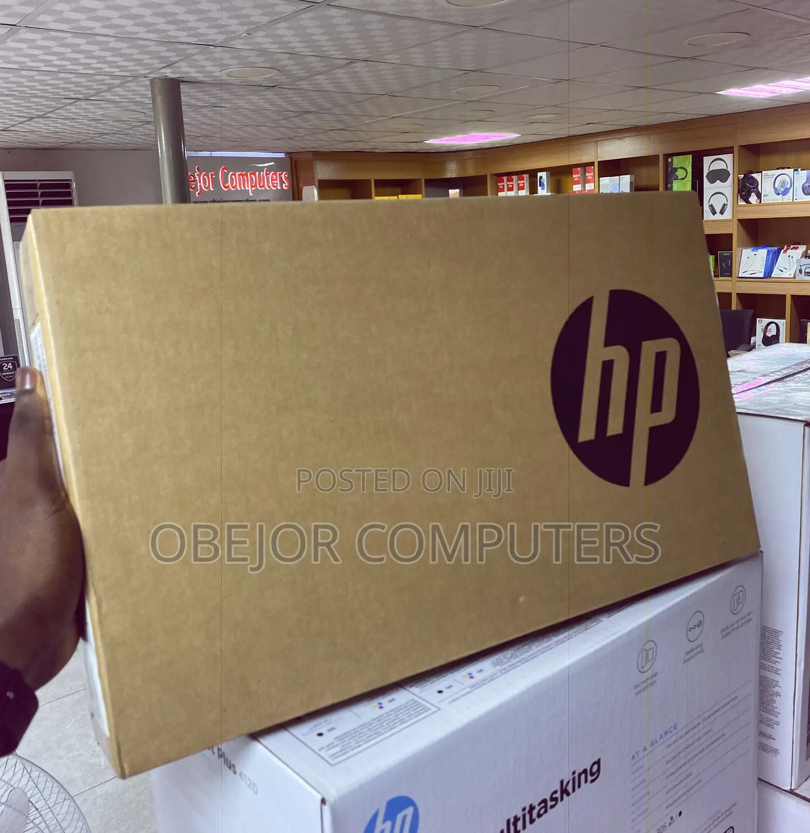 New Laptop HP 14S 4GB Intel Core I3 SSD 256GB