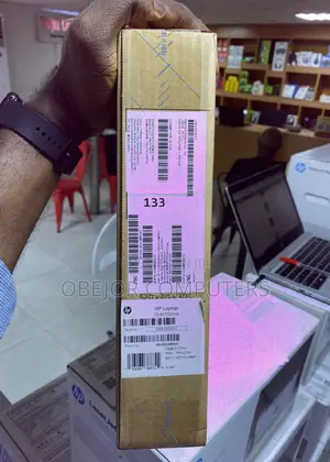 New Laptop HP 15 4GB Intel Core i3 SSD 1T