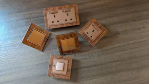 Photo - Boton Switch Coffee Brown